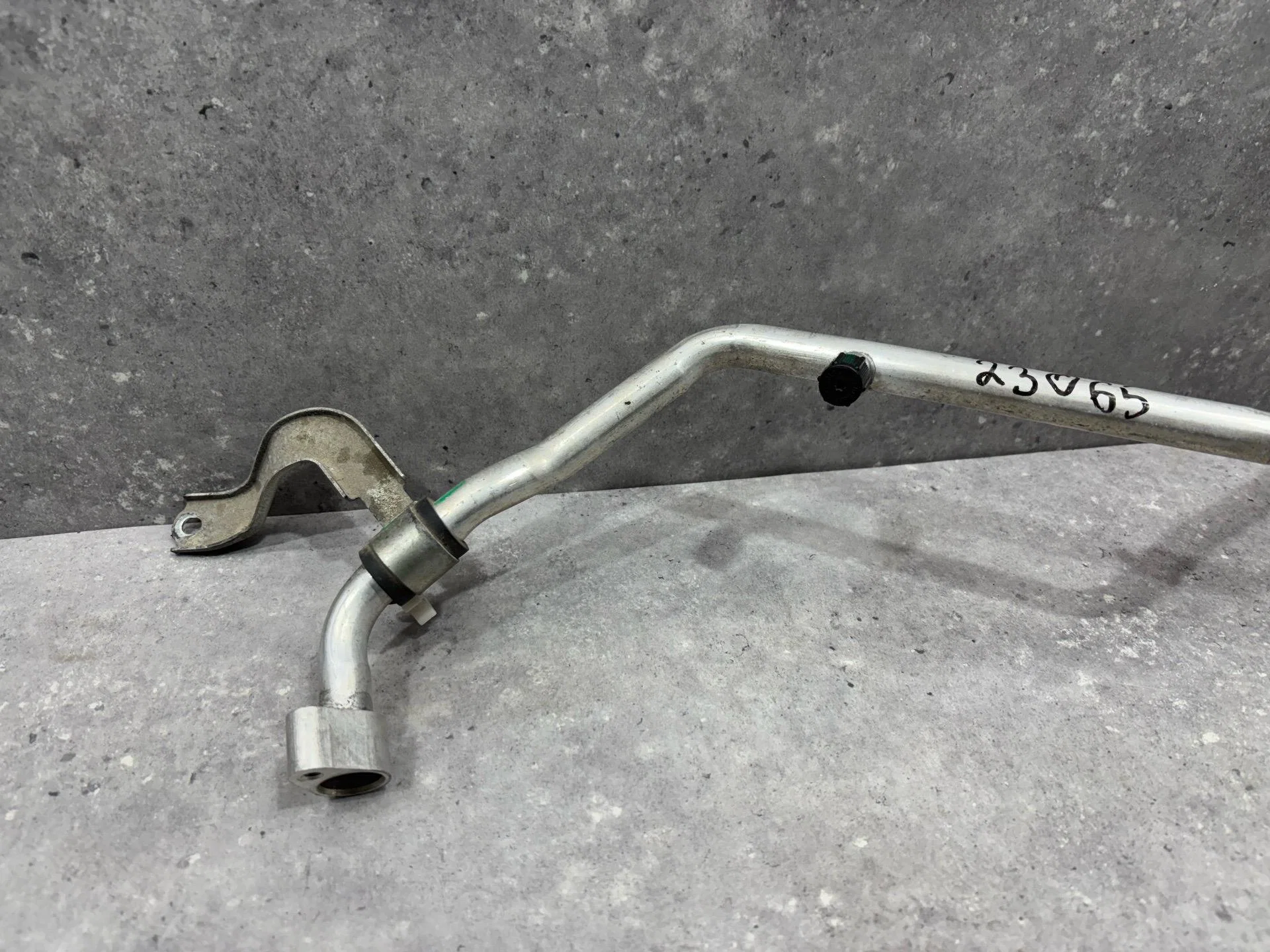 Трубка кондиционера Nissan Qashqai J11 рест. J11 - миниатюра 2