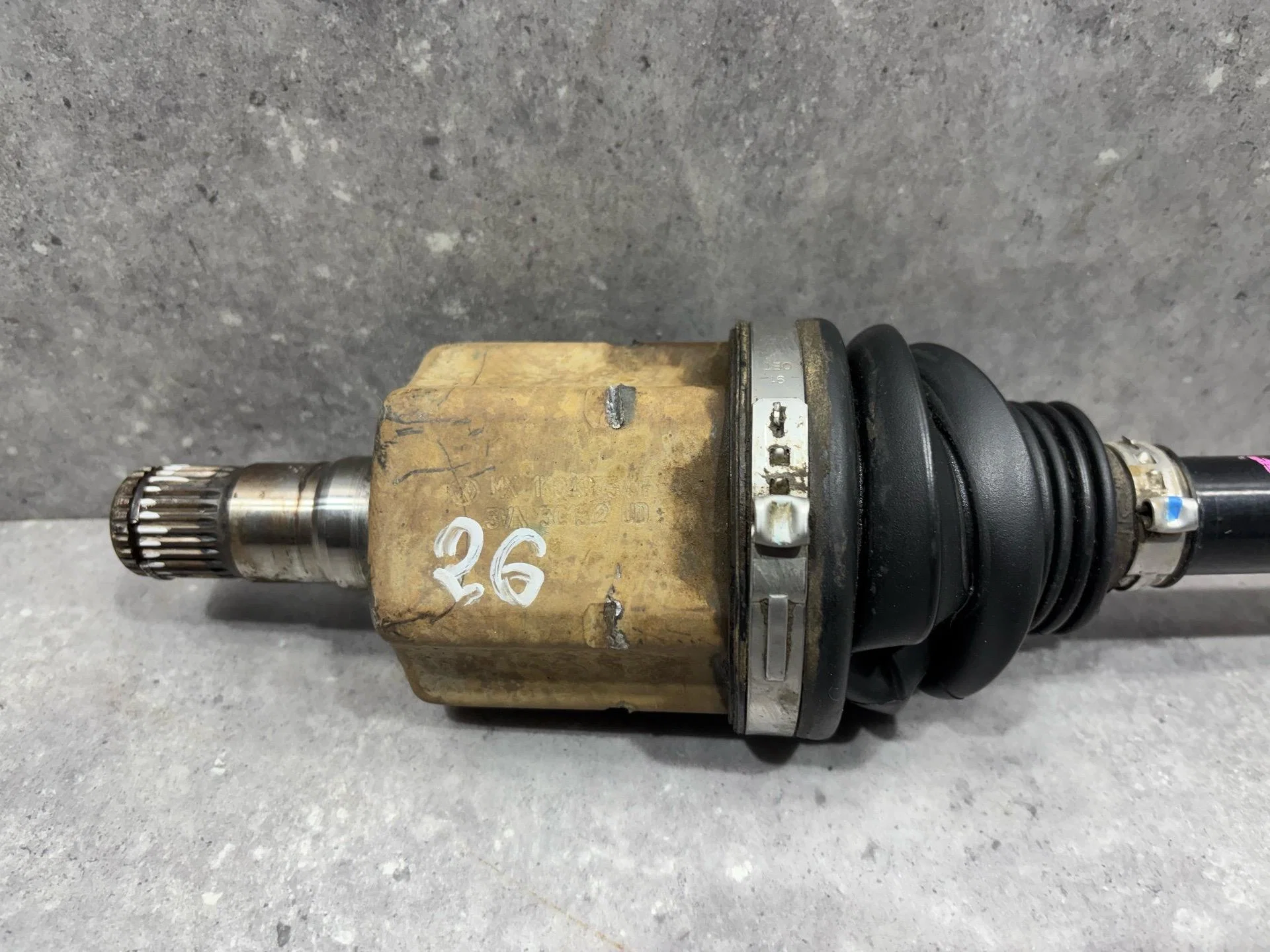 Полуось передняя левая Volkswagen Jetta 6 162 2013 - миниатюра 2