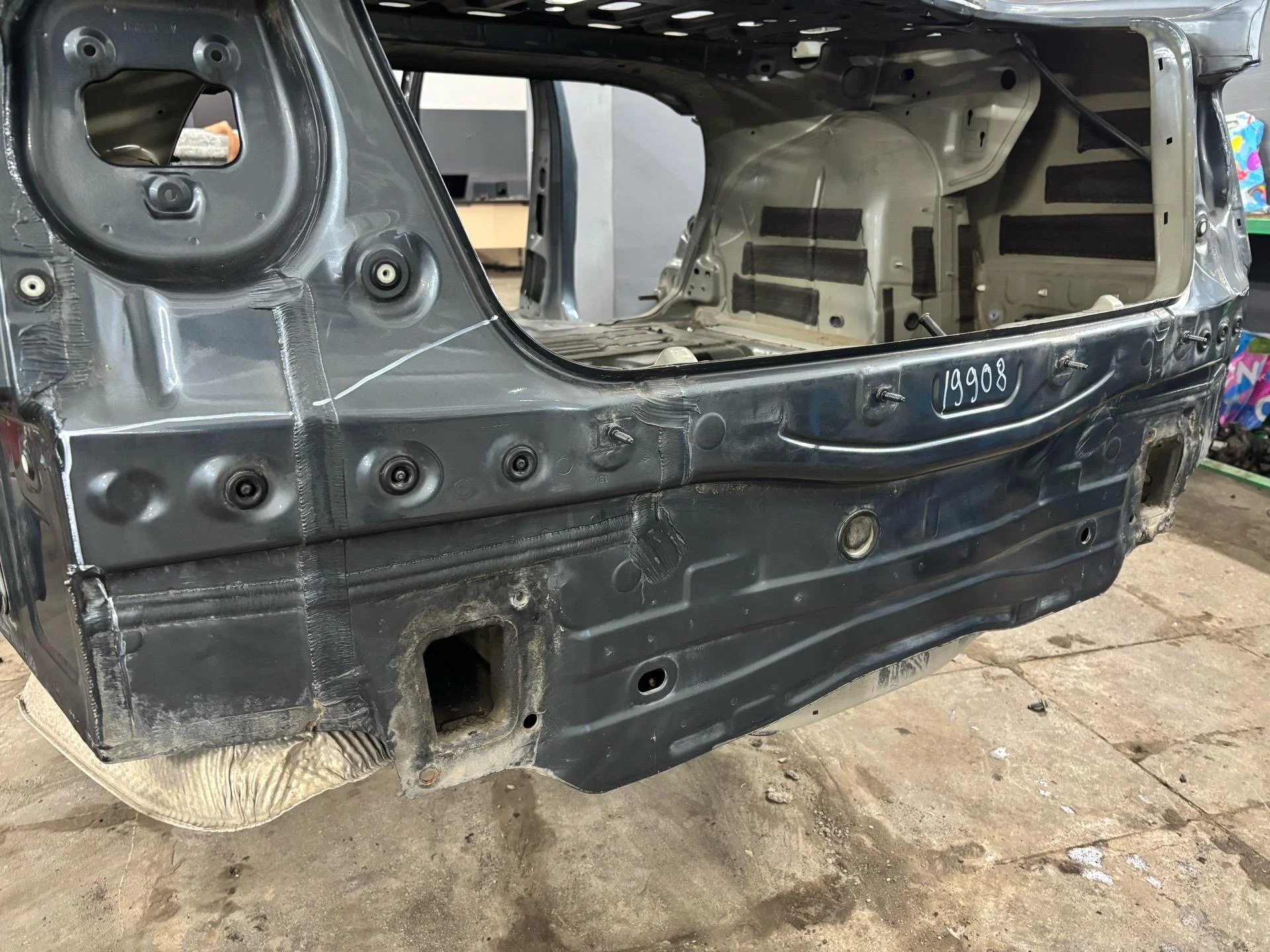 Задняя рамка кузова Volkswagen Passat B6 3C2 2009 - миниатюра 2