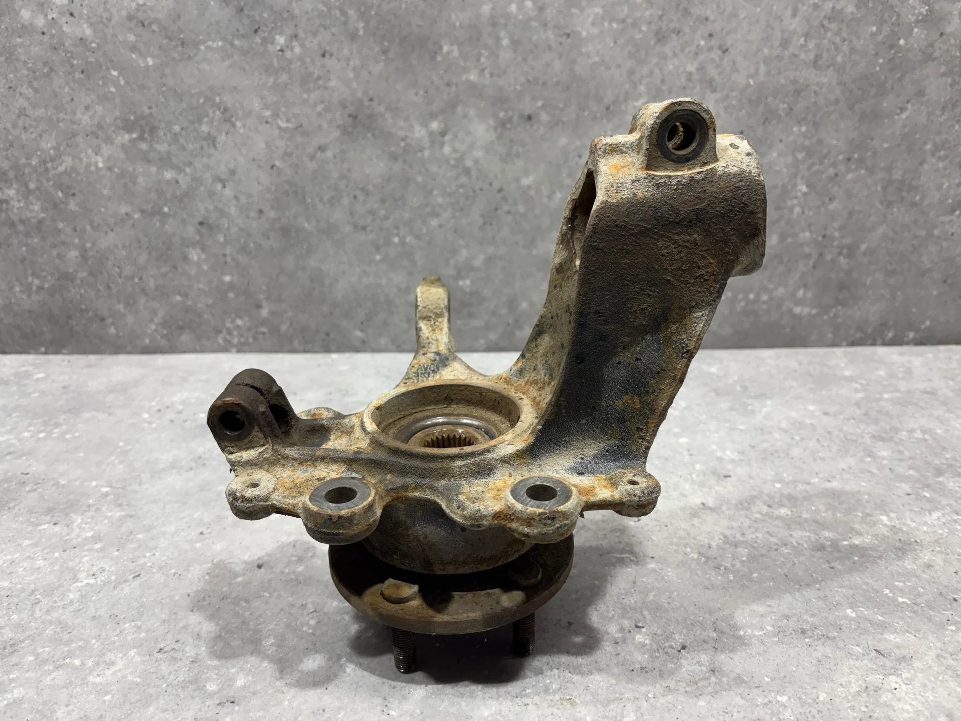 Кулак передний левый Ford Focus 3 CB8 2012 1882875 - миниатюра 5