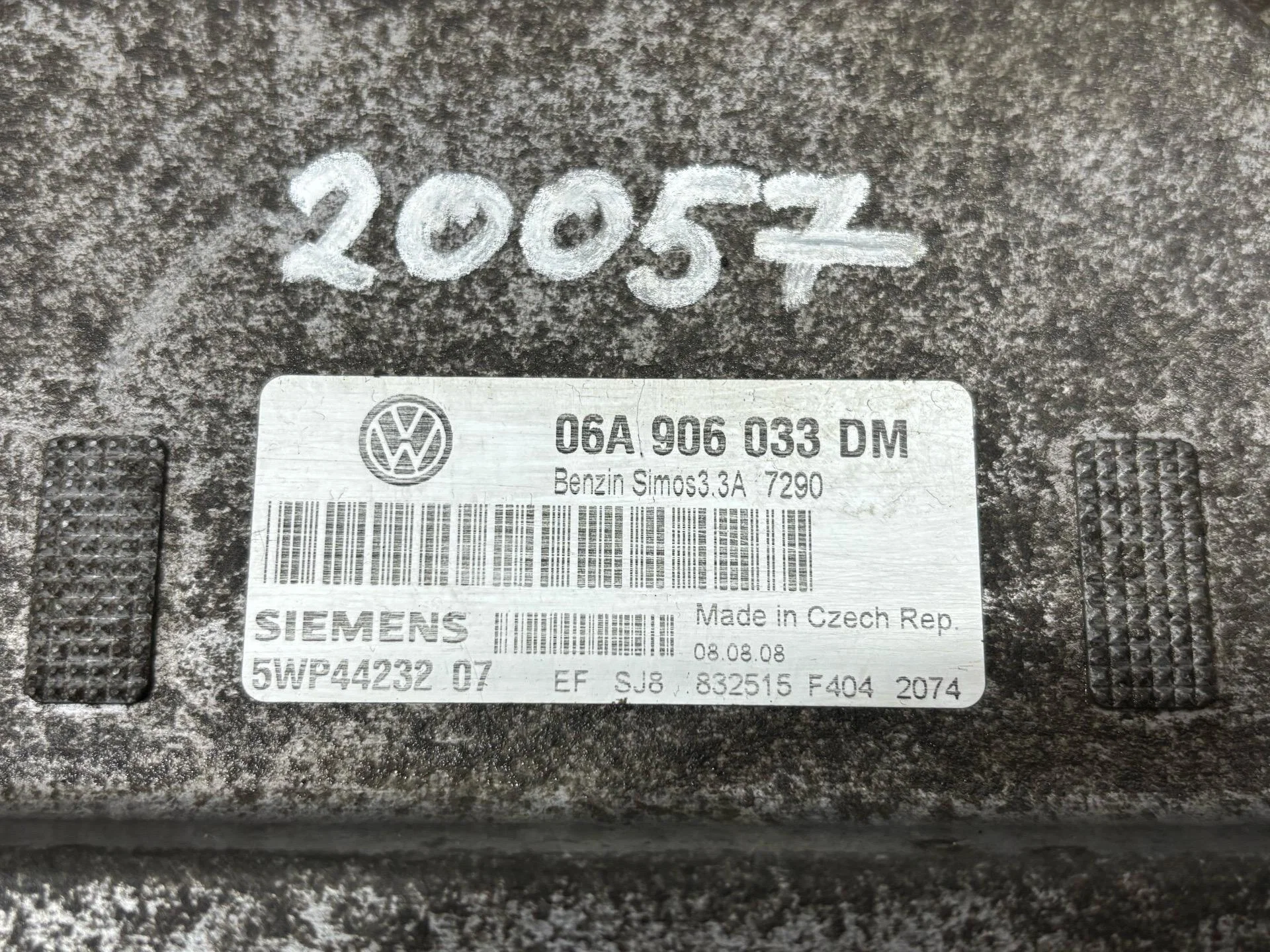 Блок управления двигателем Skoda Octavia 1 рест. - миниатюра 2