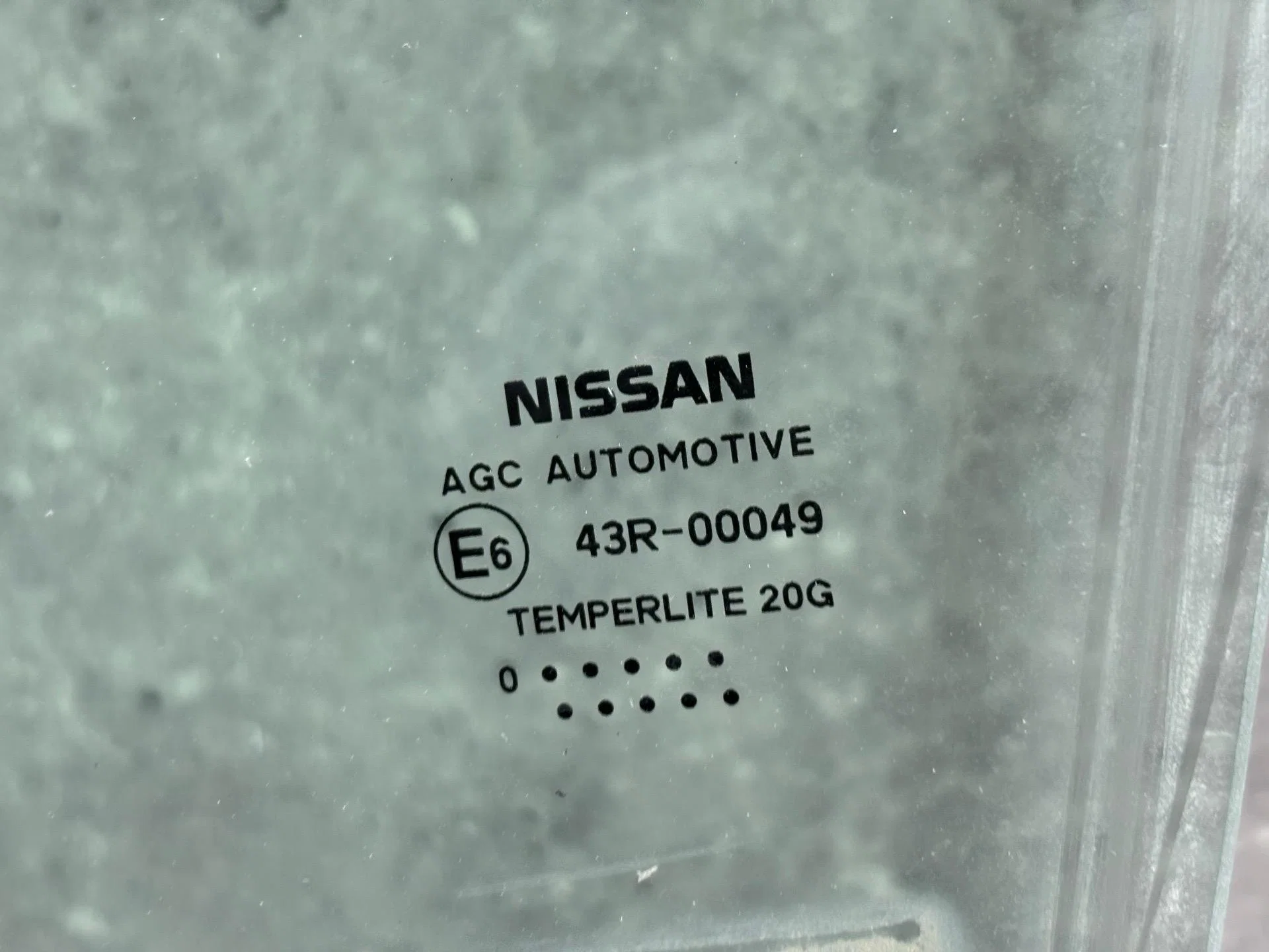 Стекло двери передней левой Nissan Qashqai - миниатюра 2