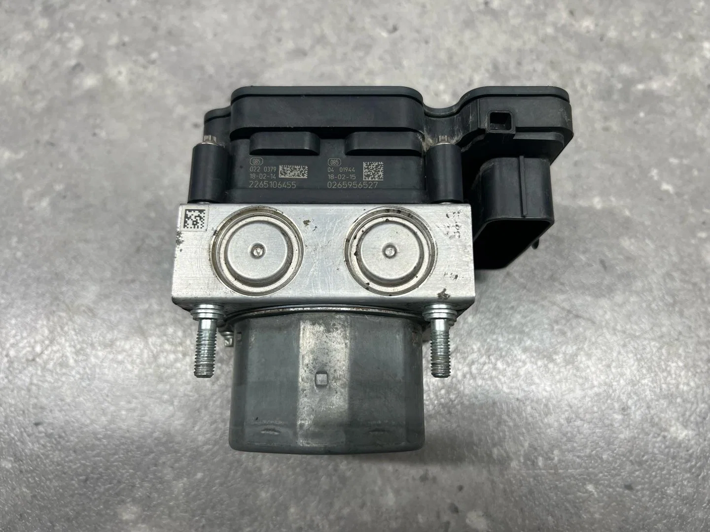 Блок ABS Nissan Terrano D10 2018 476605201R - миниатюра 4
