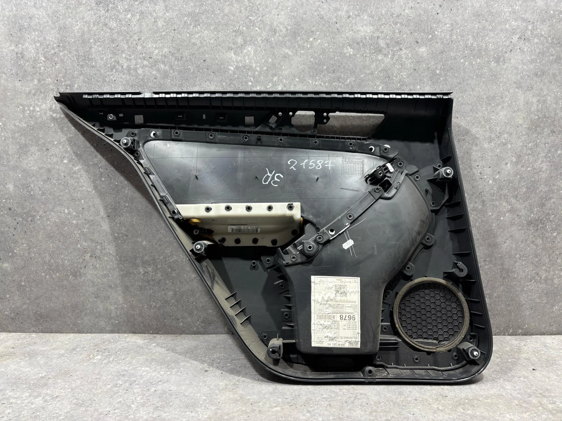 Обшивка двери задней правой Volkswagen Jetta 6 162 - миниатюра 7