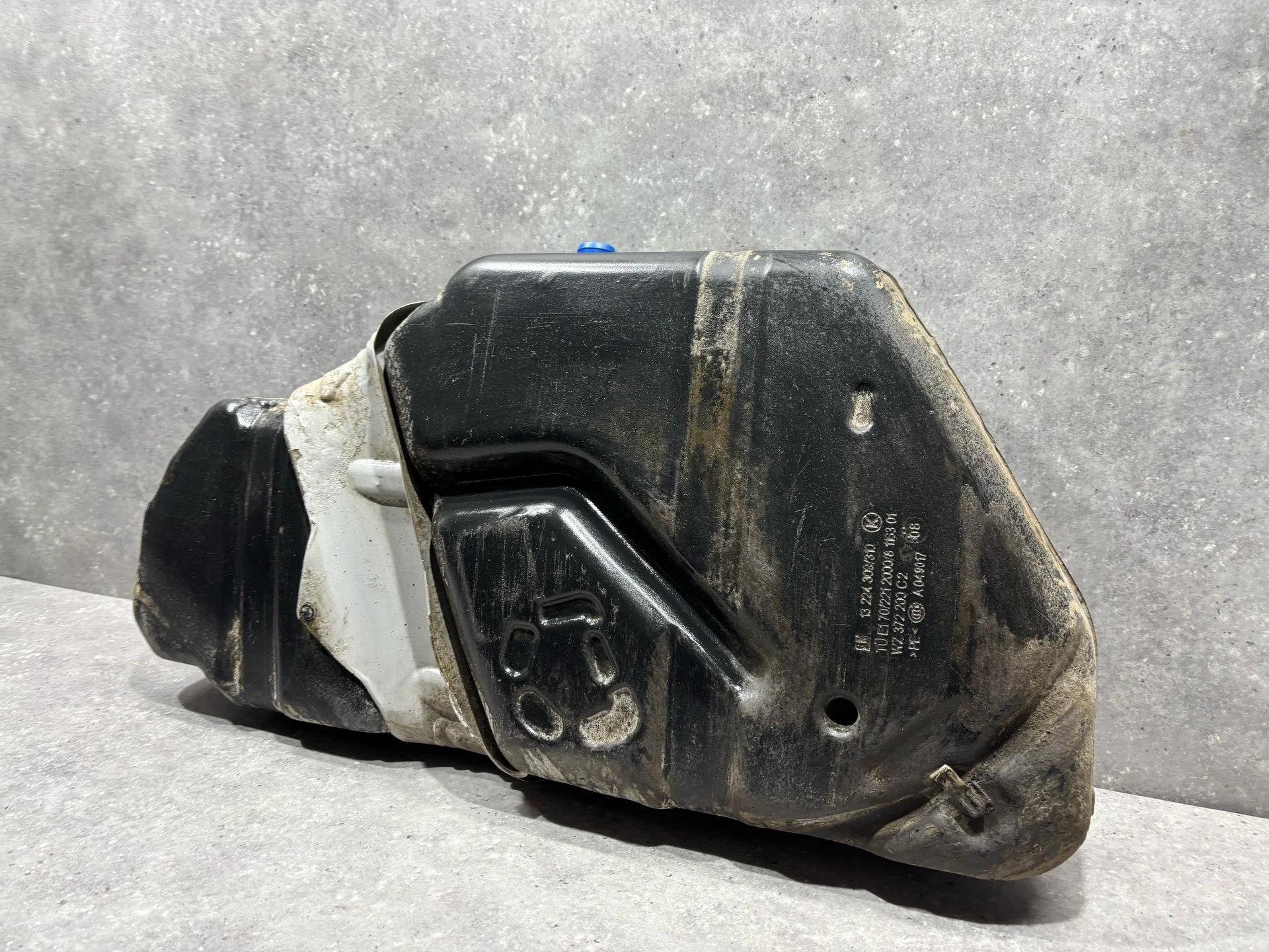 Топливный бак Opel Astra H рест. L69 2008 93190277 - миниатюра 6