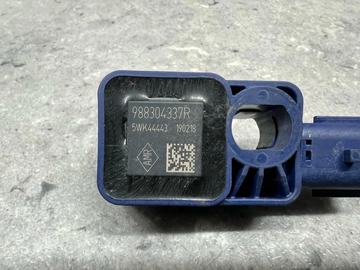 Датчик airbag Nissan Terrano D10 2018 988304337R - миниатюра 2