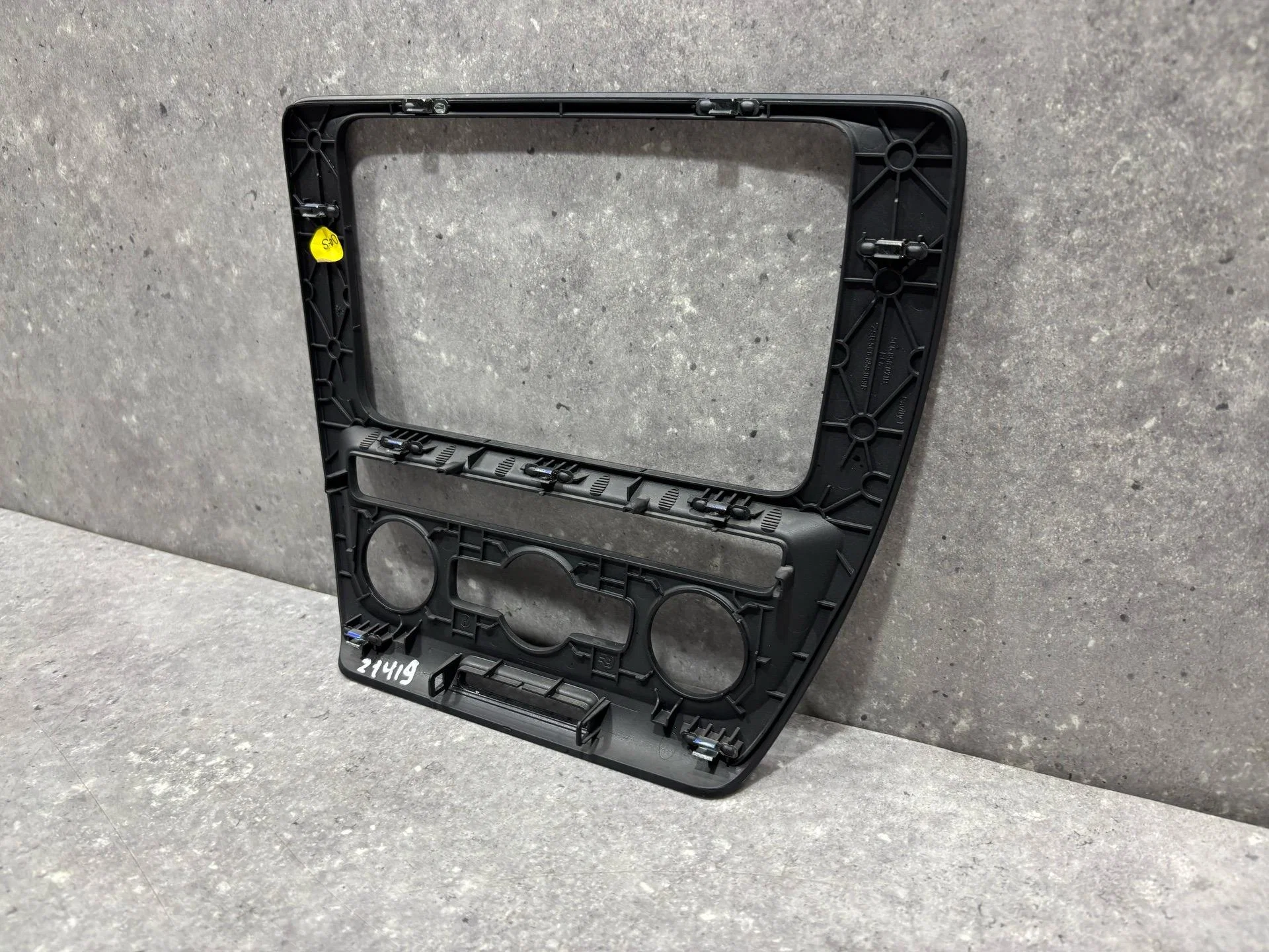 Рамка магнитолы Volkswagen Jetta 6 162 2013 - миниатюра 5