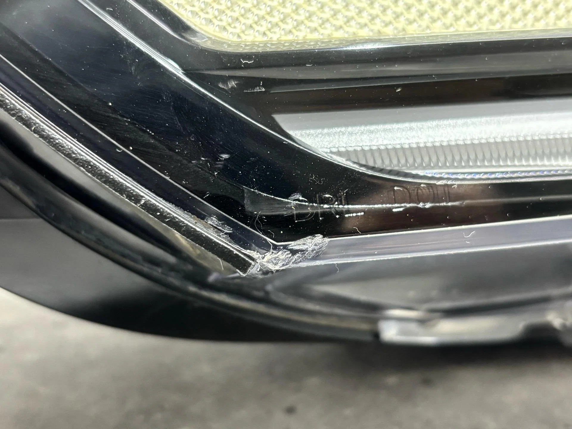 Дневной ходовой огонь правый Hyundai Santa Fe 4 - миниатюра 4