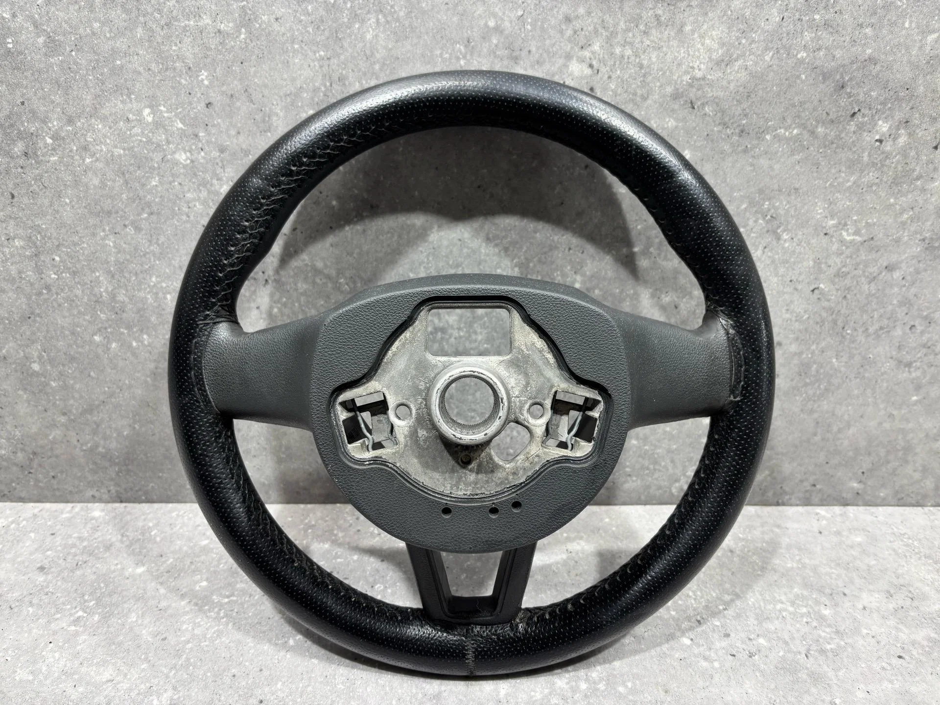 Руль Skoda Octavia 3 5E 2016 6V0419091G1QB - миниатюра 7