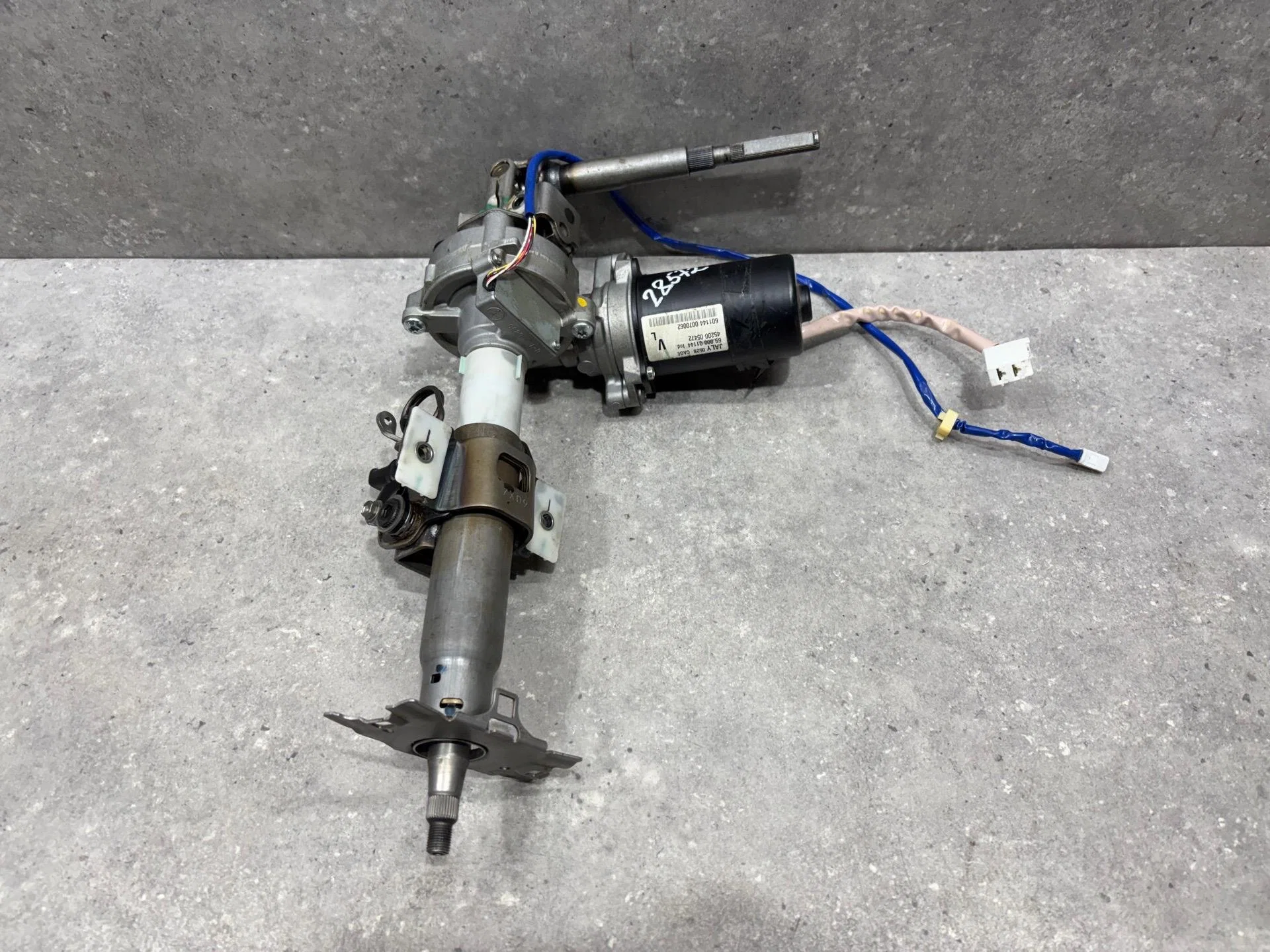 Рулевая колонка Toyota Avensis 2 T250 рест. ADT250 - изображение 1