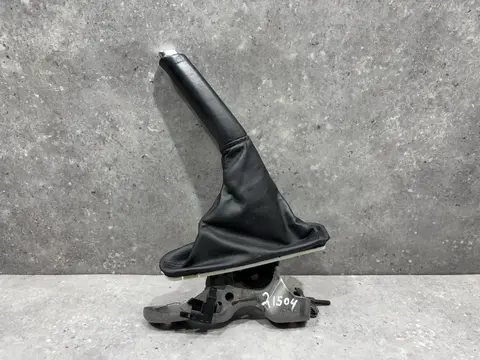 Кран ручного тормоза (ручник) Volkswagen Jetta 6