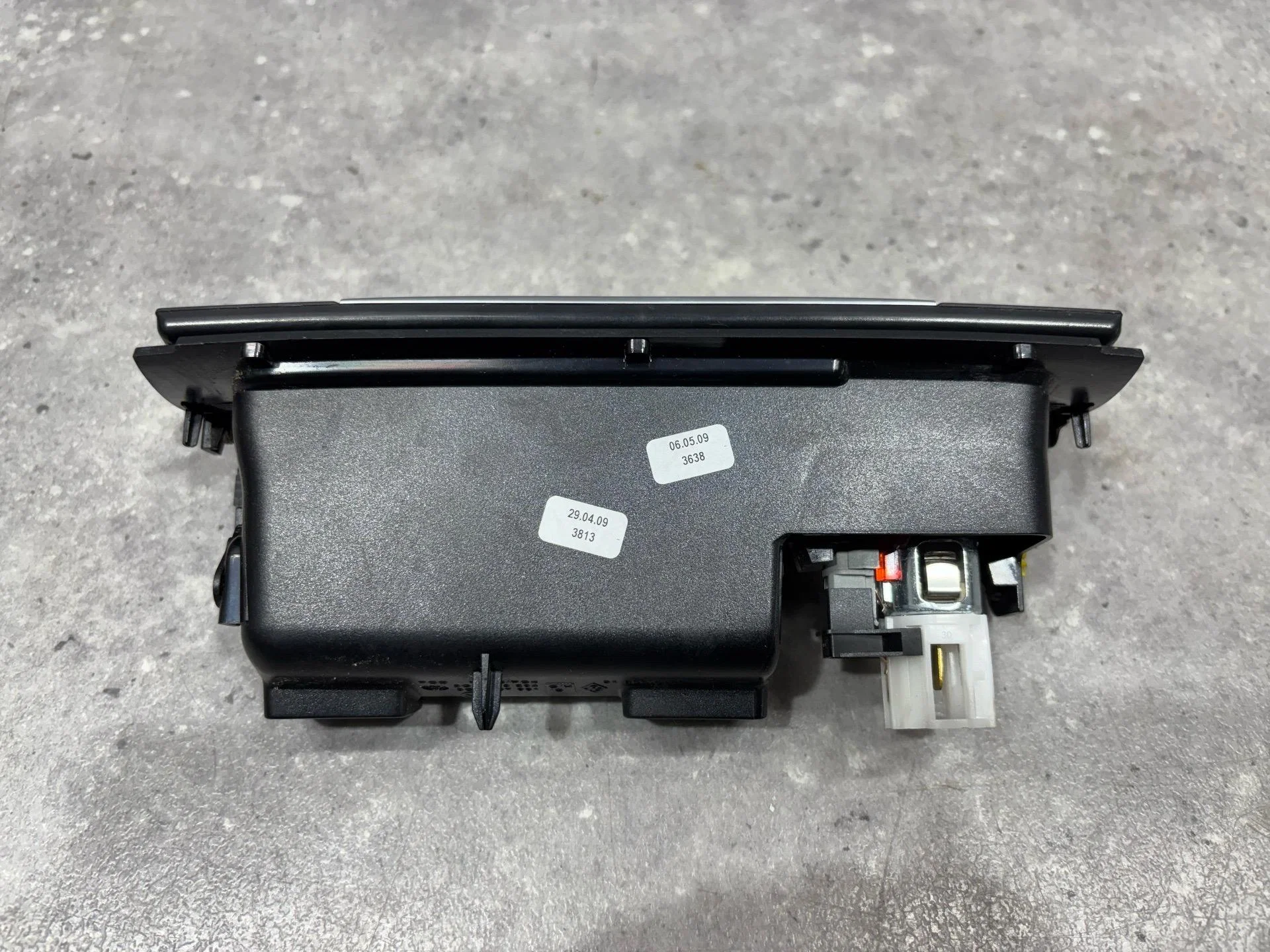 Пепельница Volkswagen Passat B6 3C2 2009 - миниатюра 7