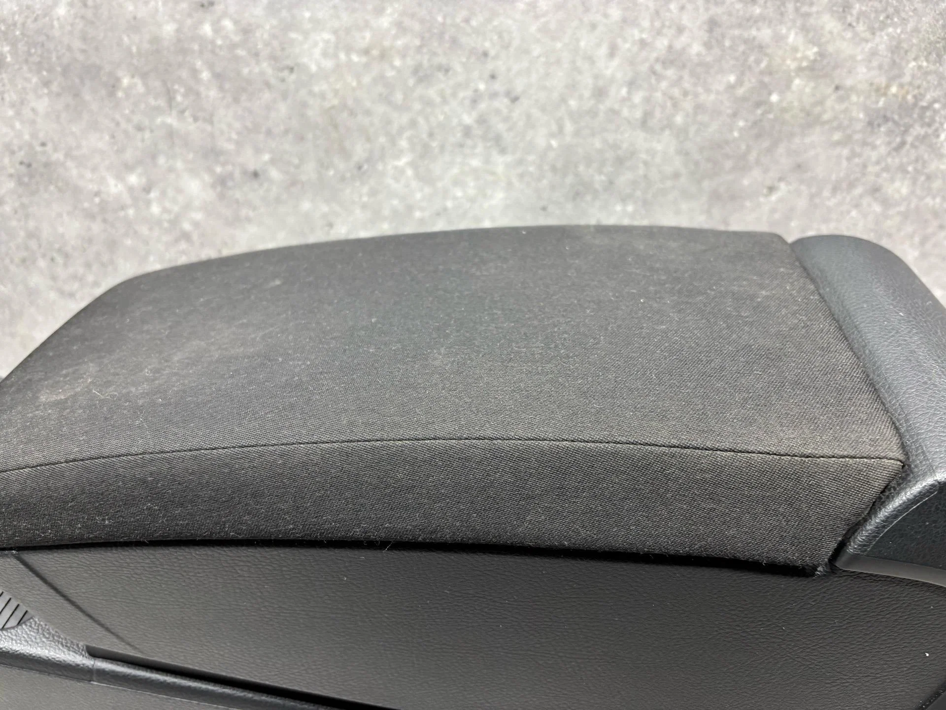 Консоль салона Volkswagen Passat B6 3C2 2009 - миниатюра 8