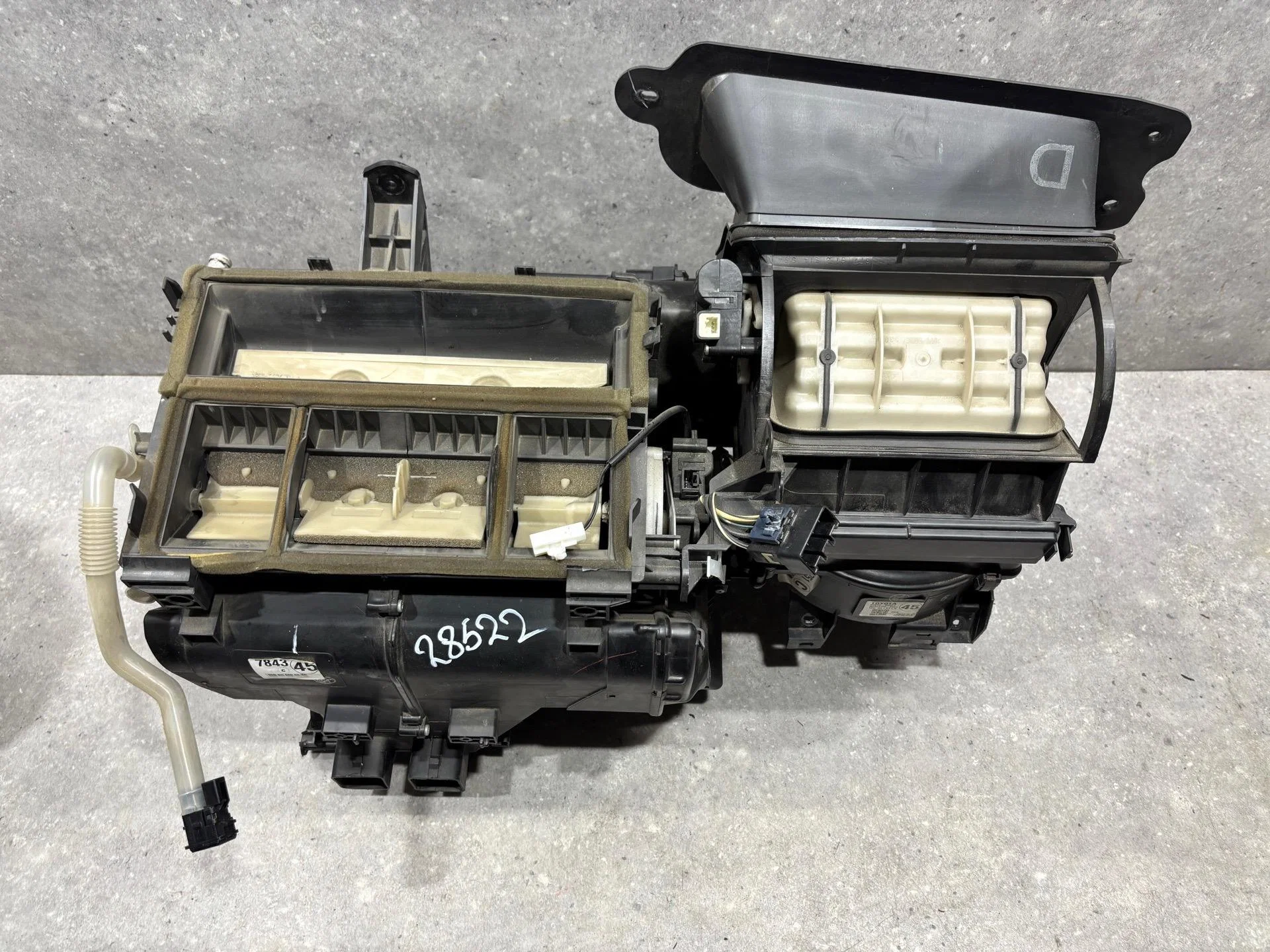 Корпус отопителя (печки) Toyota Avensis 8705005431 - миниатюра 2