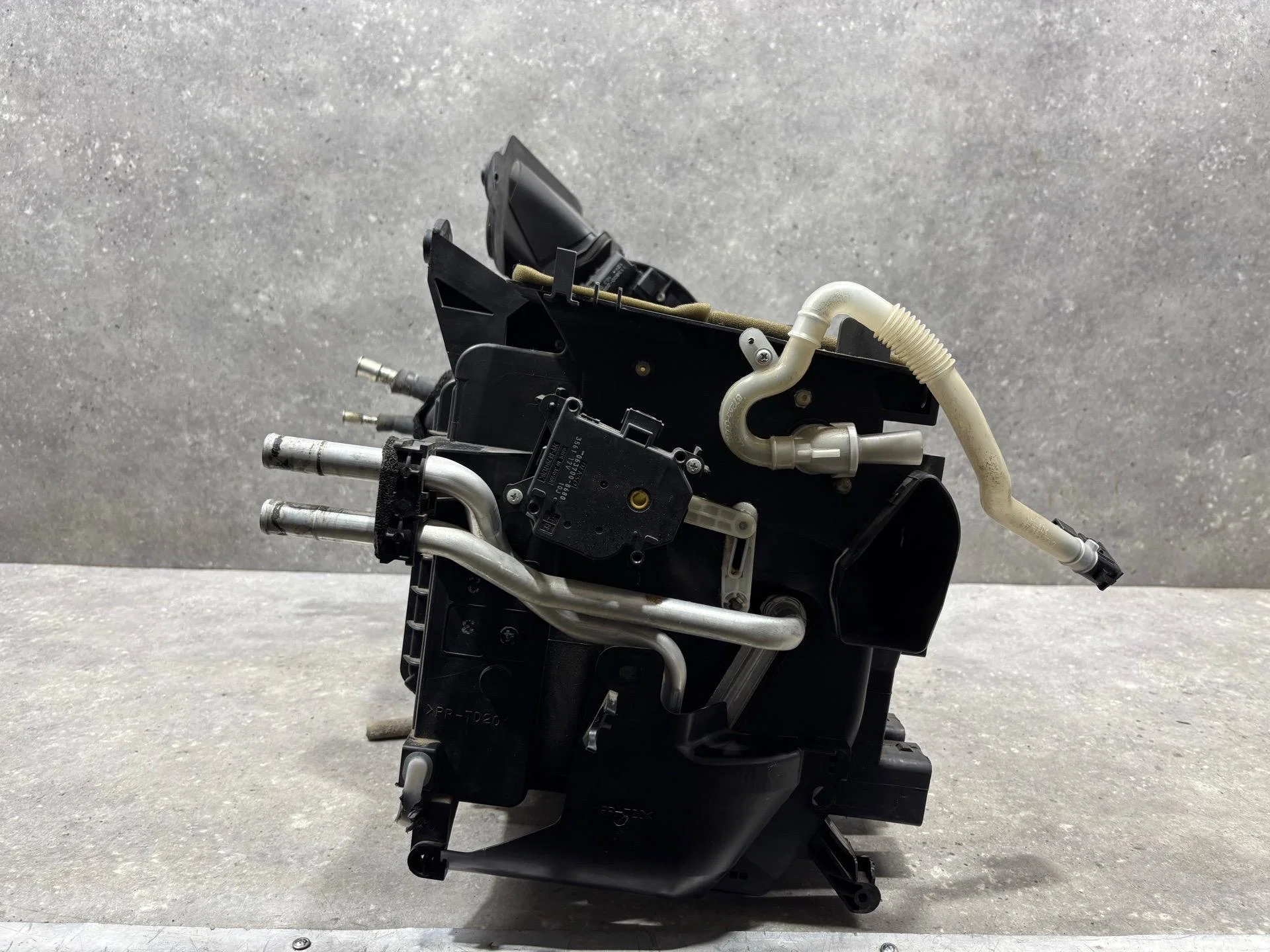 Корпус отопителя (печки) Toyota Avensis 8705005431 - миниатюра 5