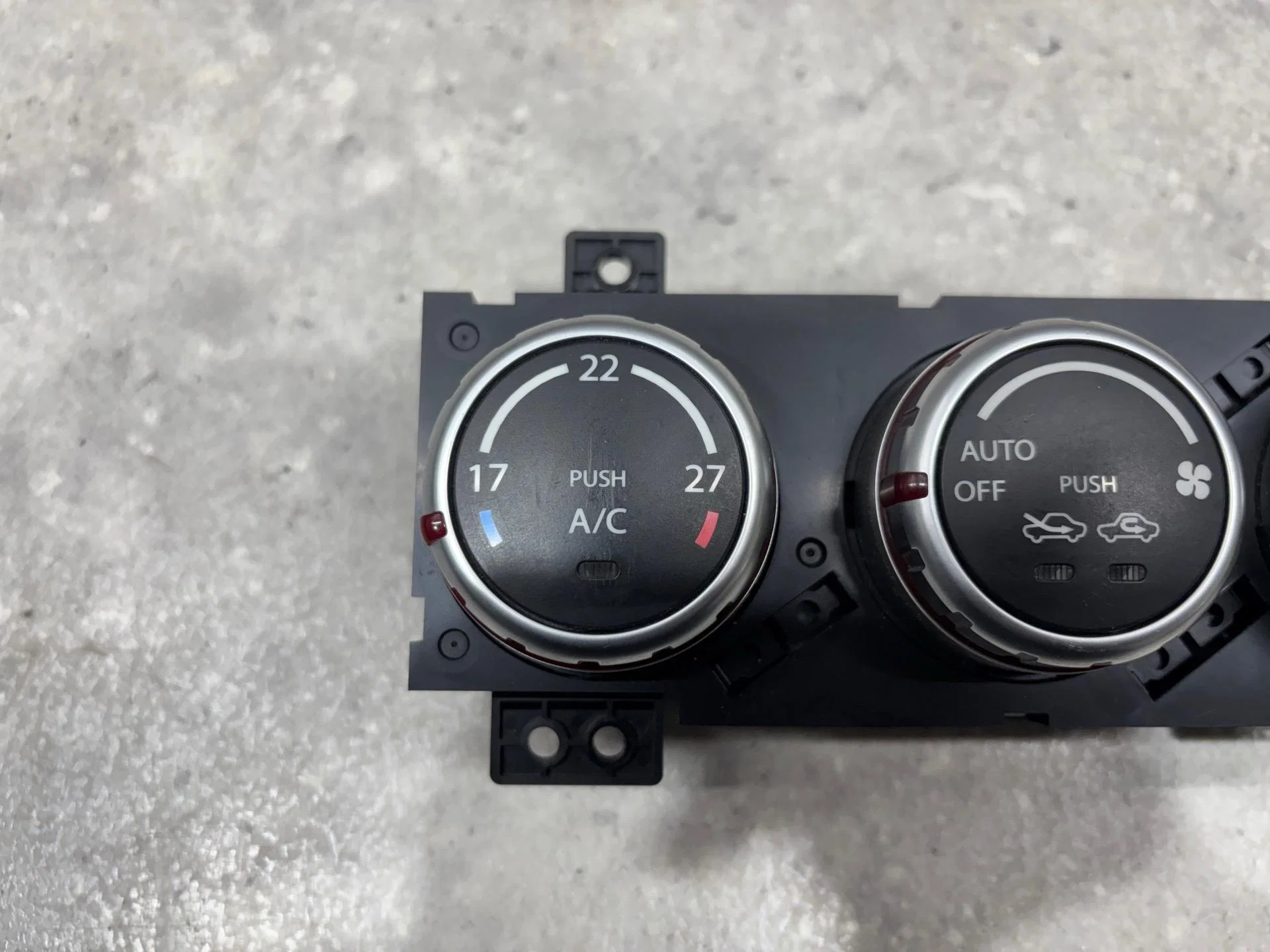 Блок управления печки/климат-контроля Suzuki SX4 1 - миниатюра 2