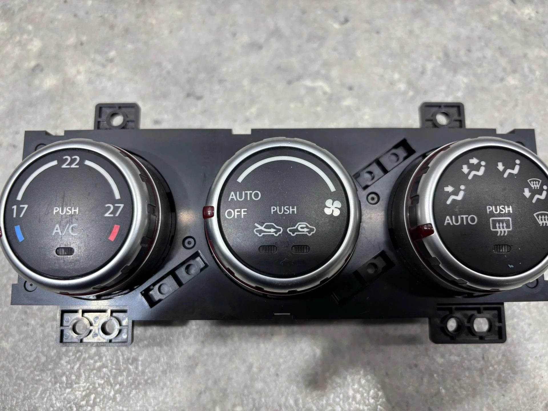 Блок управления печки/климат-контроля Suzuki SX4 1 - миниатюра 3