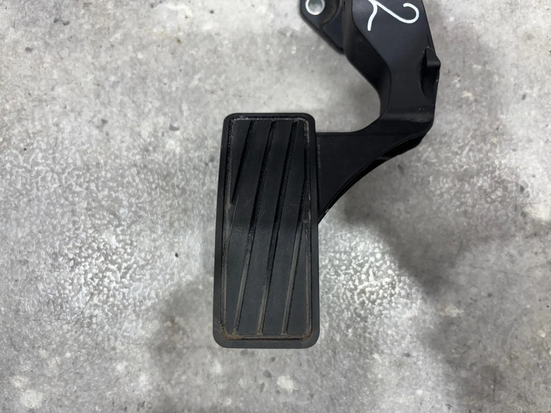 Педаль газа Suzuki SX4 1 YA21S 2008 4940079J91 - миниатюра 2