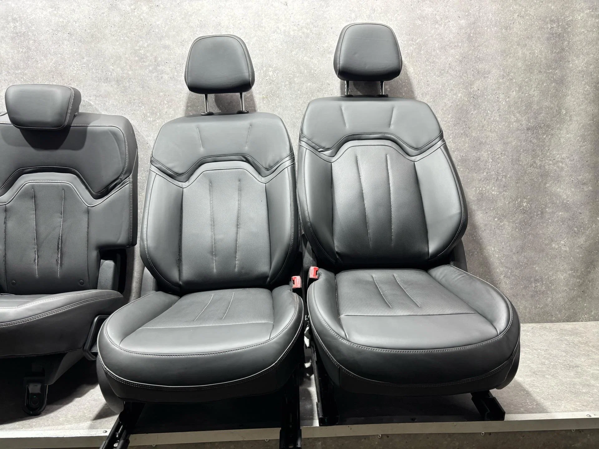 Комплект сидений (салон) Jetour X90 Plus 1 2023 - миниатюра 2