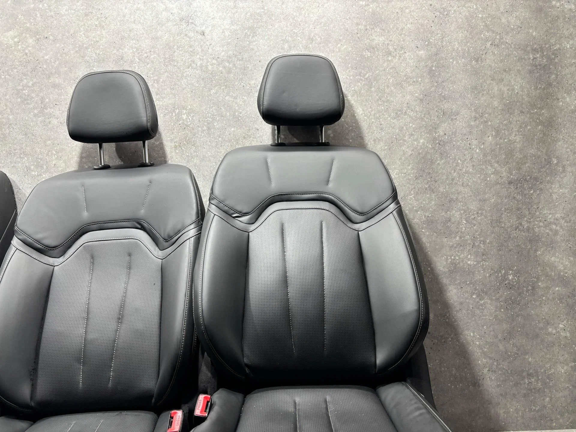 Комплект сидений (салон) Jetour X90 Plus 1 2023 - миниатюра 5