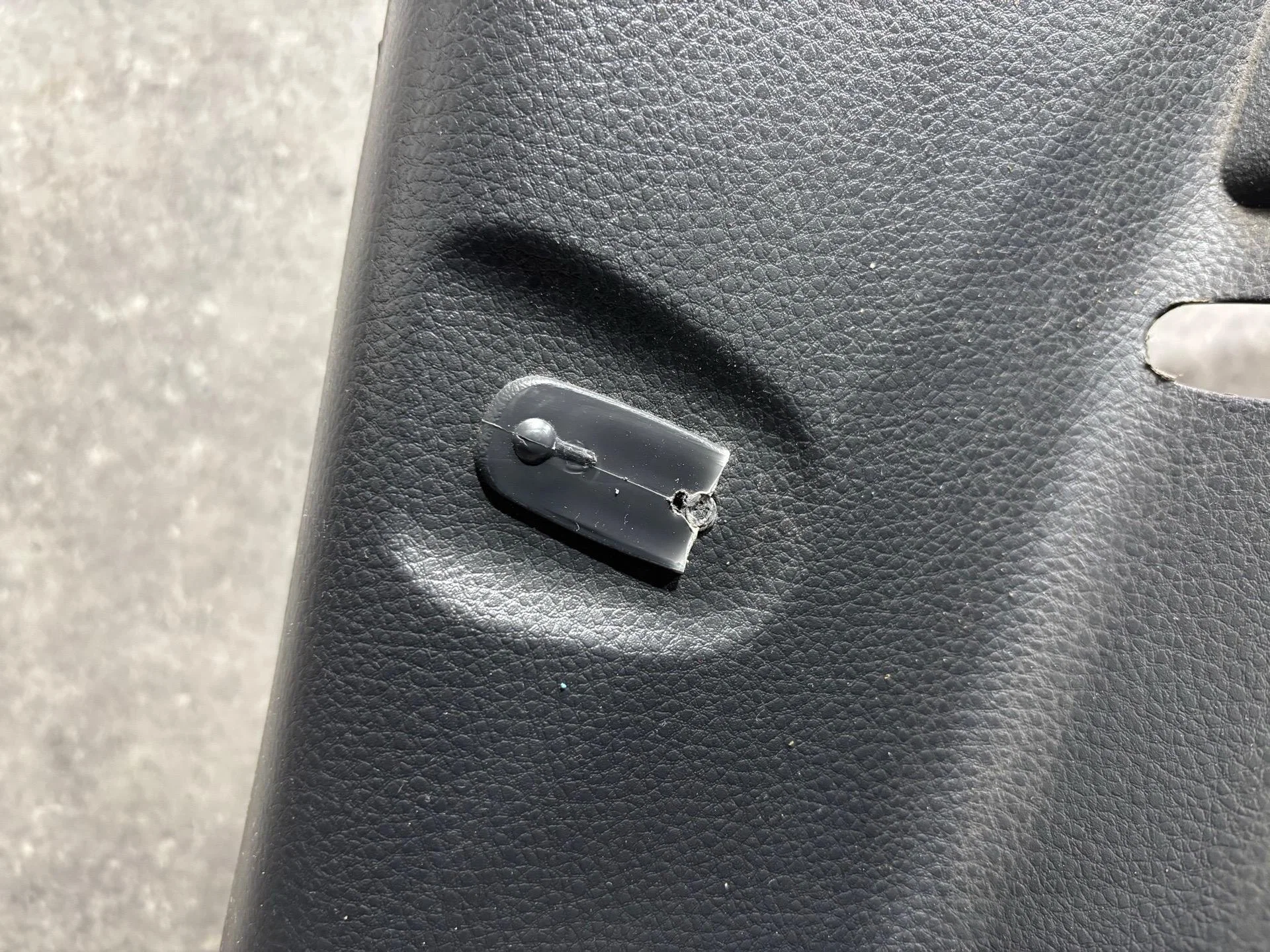Обшивка отсека багажника правая Suzuki SX4 1 YA21S - миниатюра 4