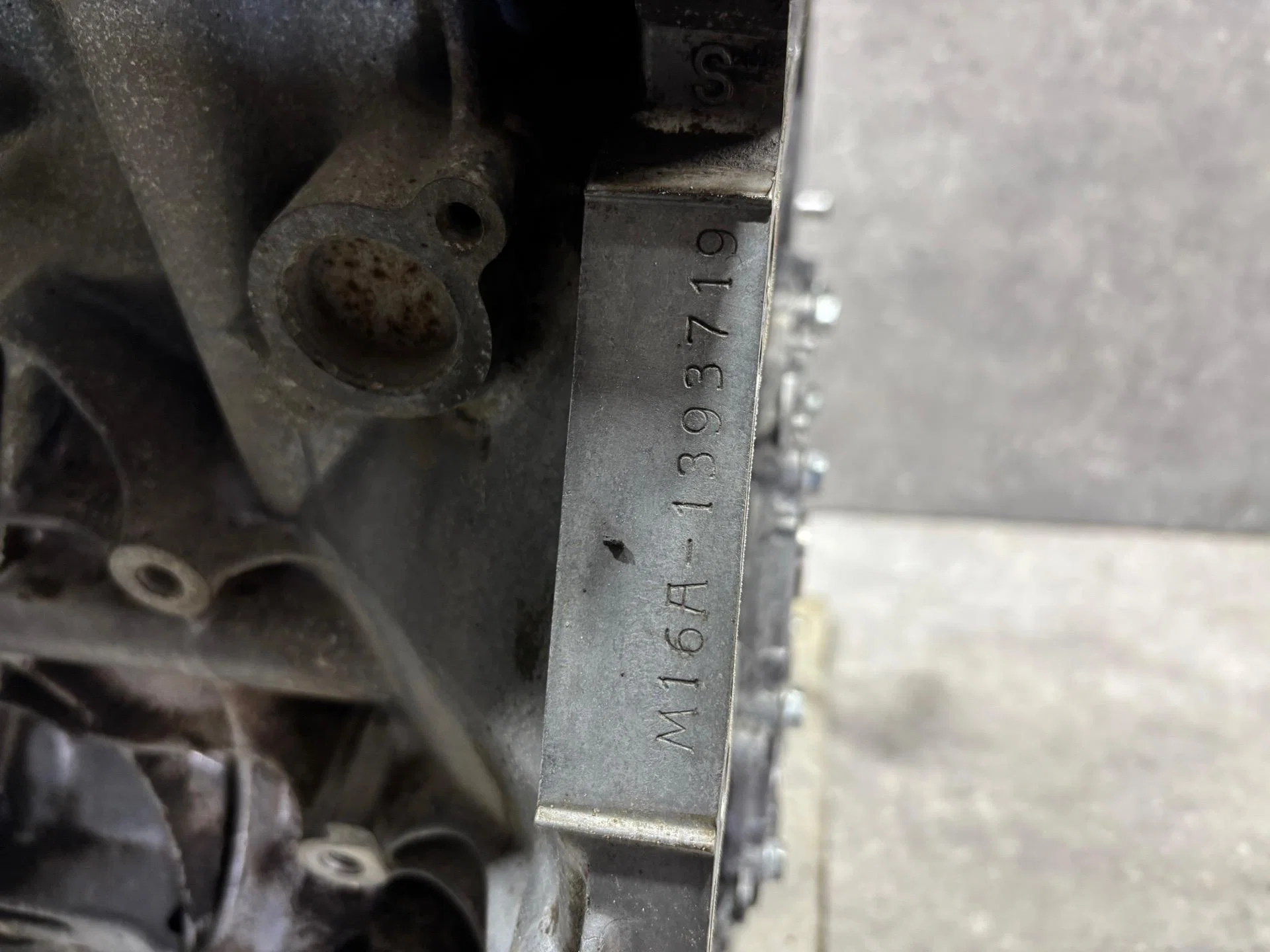 Двигатель M16A Suzuki SX4 1 YA21S - миниатюра 6