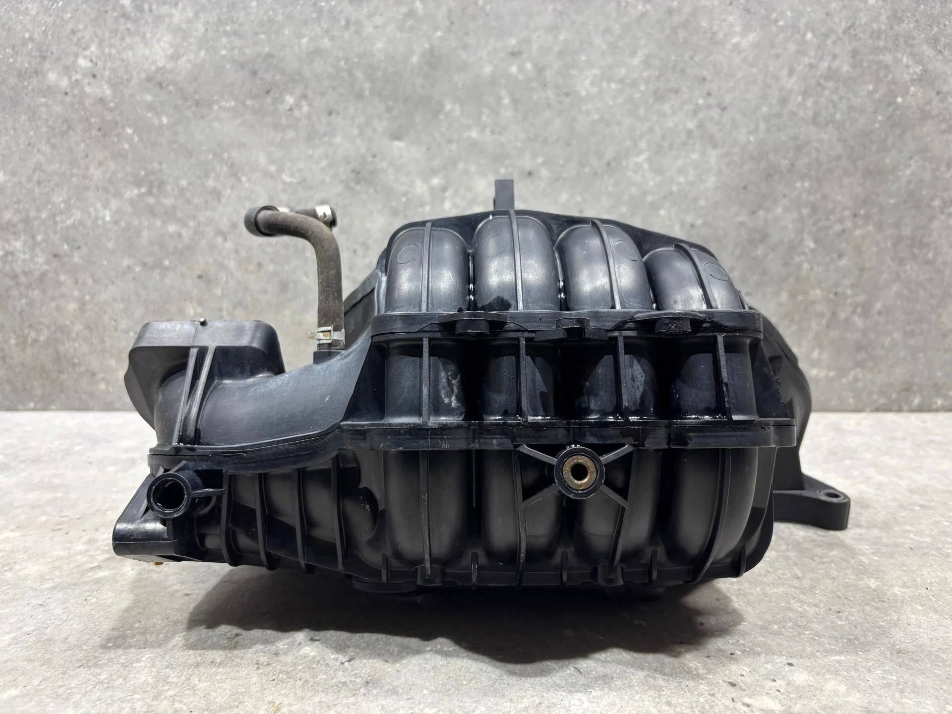 Впускной коллектор Suzuki SX4 1 YA21S 2008 - миниатюра 3