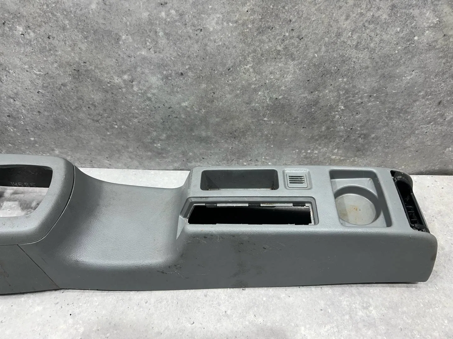 Консоль салона Skoda Octavia 1 рест. 1U2 2003 - миниатюра 3