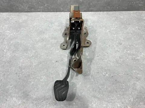 Педаль тормоза Nissan Qashqai J11 2017 465014EA2B
