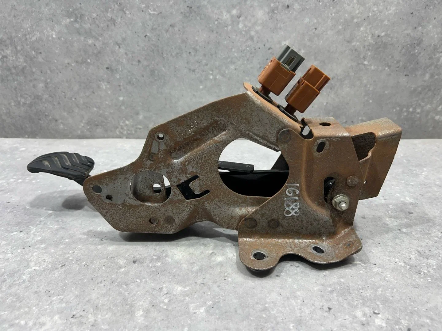 Педаль тормоза Nissan Qashqai J11 2017 465014EA2B - миниатюра 4