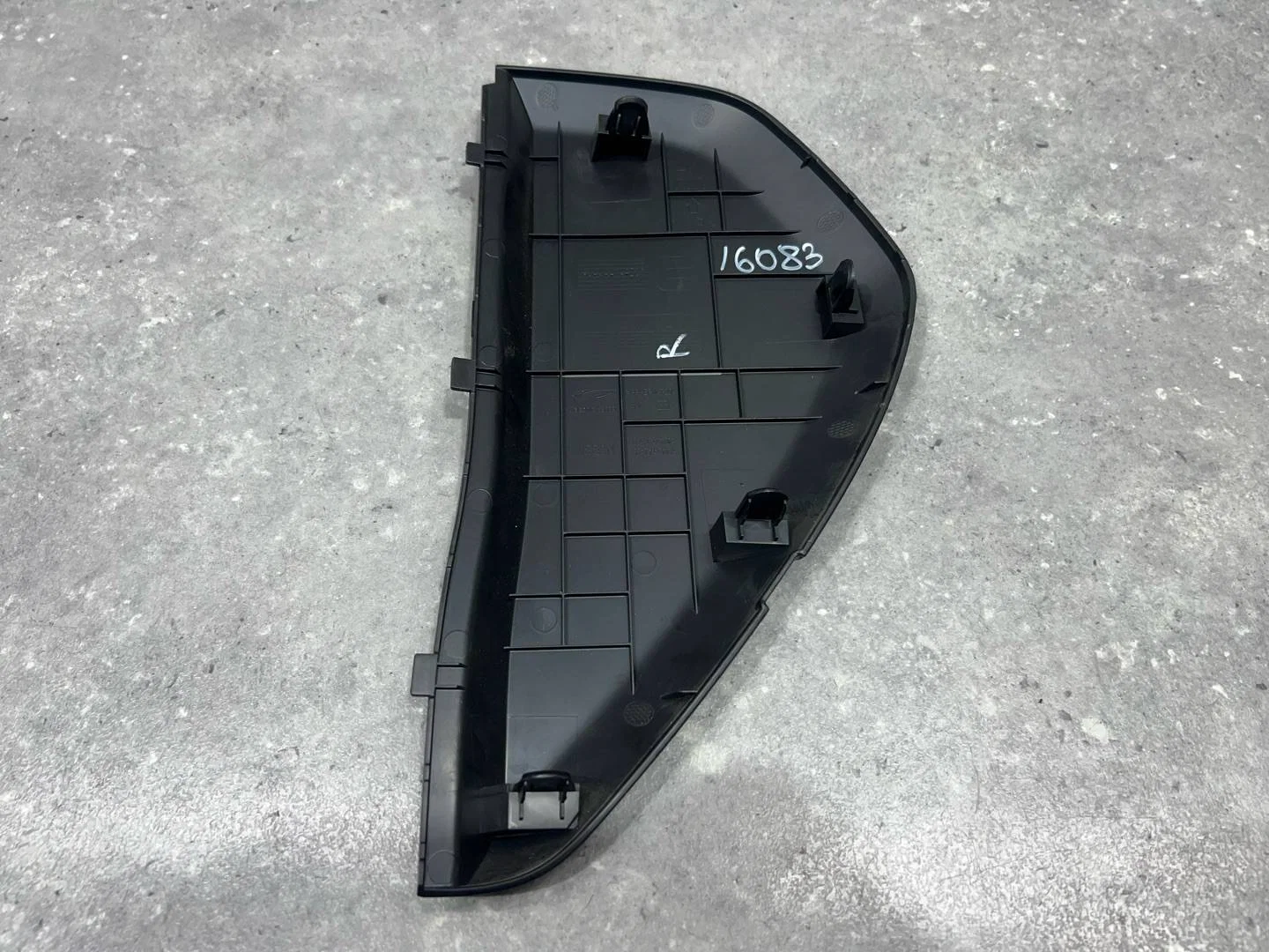 Крышка торпеды боковая правая Nissan Qashqai J11 - миниатюра 5