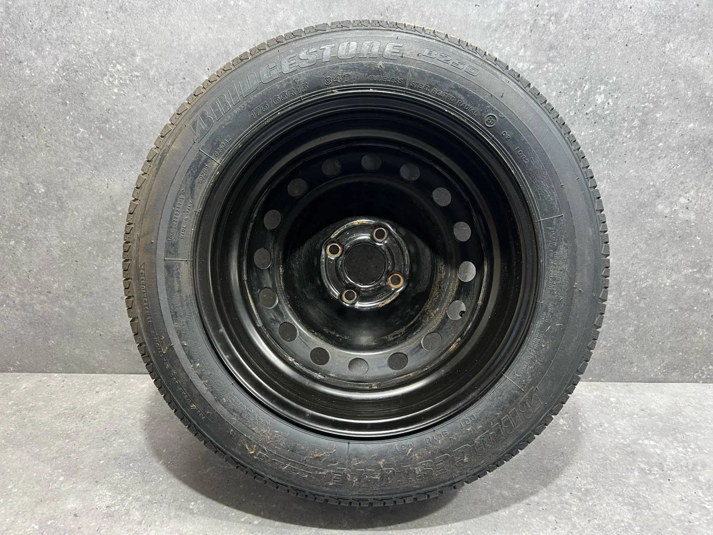 Колесо запасное (таблетка) Fiat Punto 51763241 - миниатюра 6