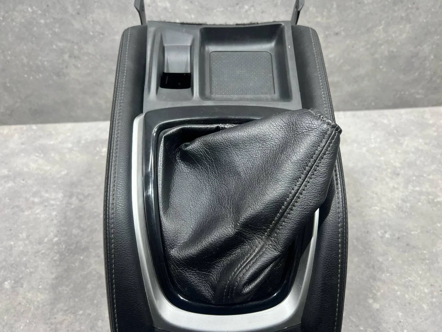 Консоль салона Nissan Qashqai J11 2017 969104CM1A - миниатюра 5
