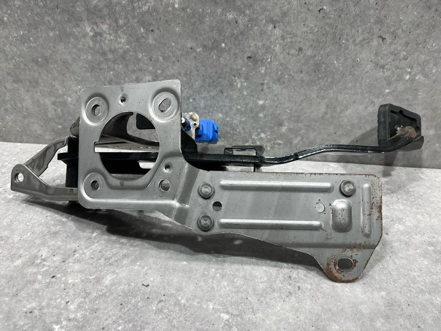 Педаль тормоза Mazda 3 2 BL 2009 BBM243300C - миниатюра 6