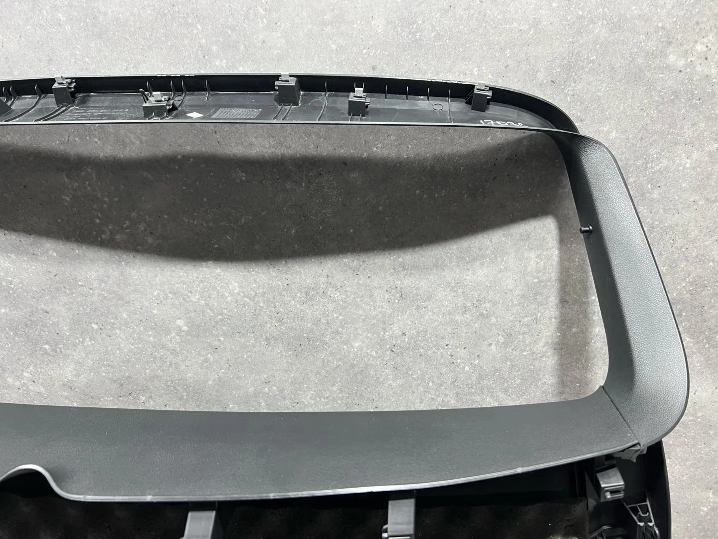 Обшивка двери багажника Volkswagen Taos 1 2021 - миниатюра 8