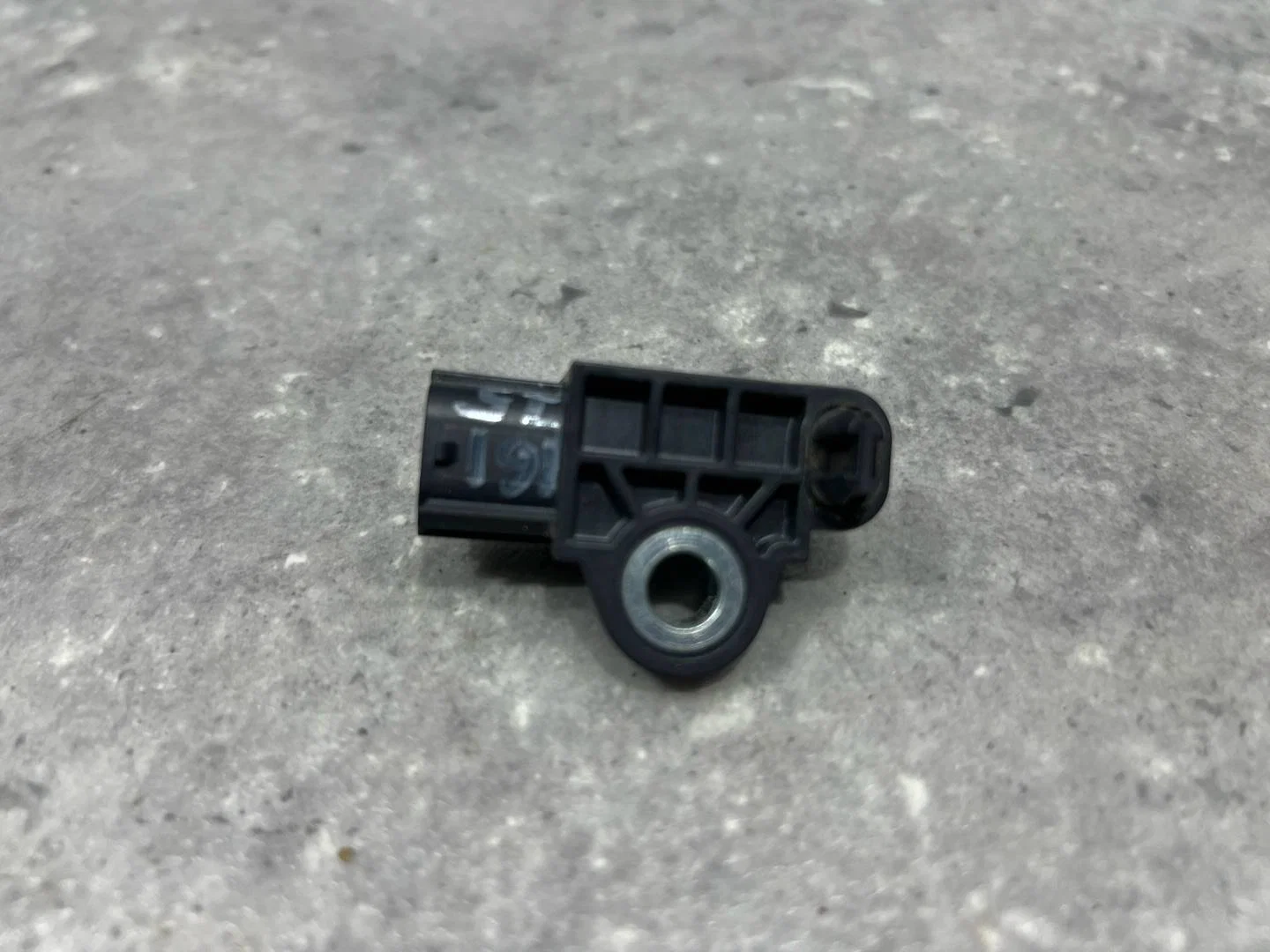 Датчик airbag Nissan Qashqai J11 2017 988303RA0A - миниатюра 4