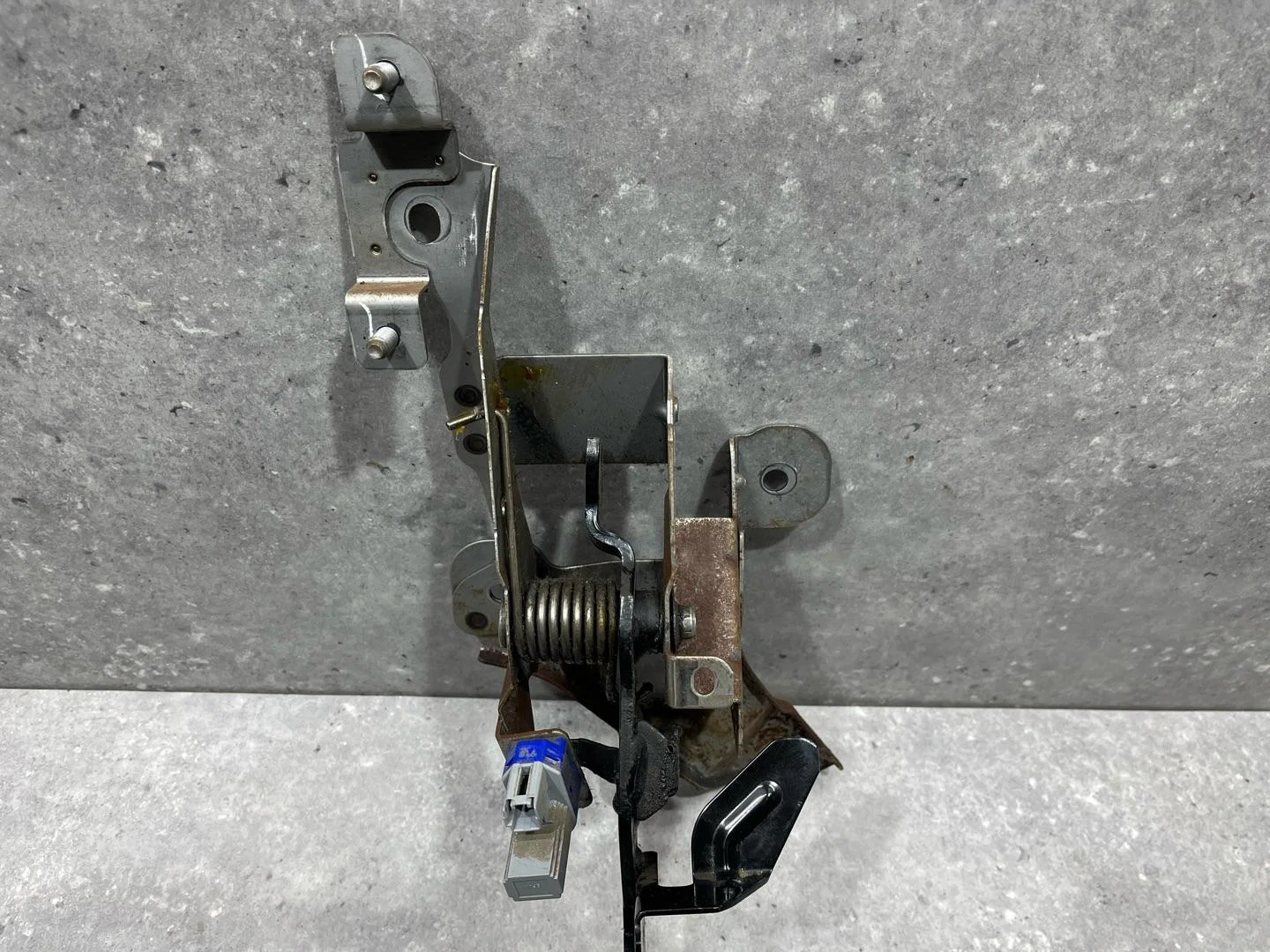 Педаль сцепления Mazda 3 2 BL 2009 BBP341300C - миниатюра 2