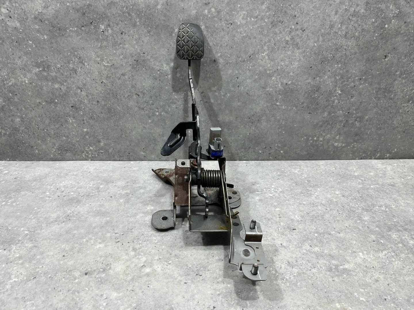 Педаль сцепления Mazda 3 2 BL 2009 BBP341300C - миниатюра 4