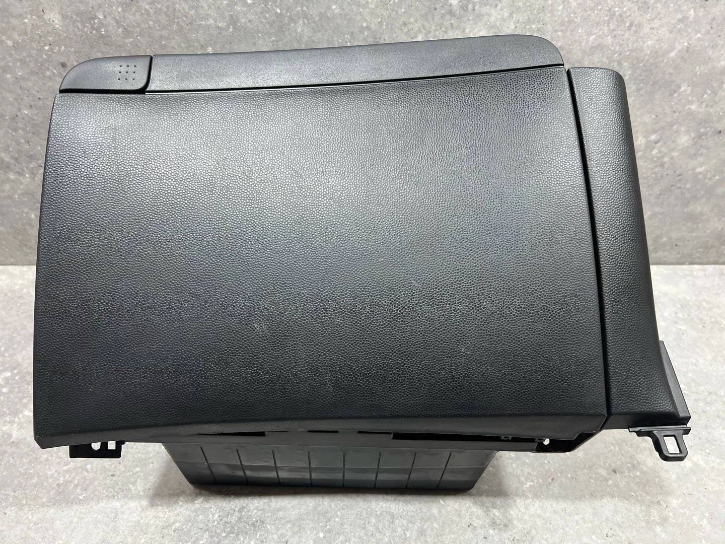 Бардачок Kia Soul 2 рест. PS 2018 84510B2210EQ - миниатюра 4