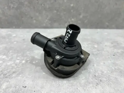 Насос антифриза дополнительный Volkswagen Jetta
