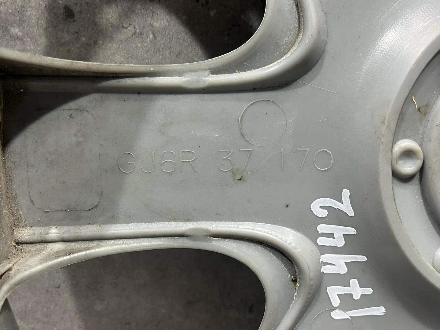 Колпак колесный Mazda 3 2 BL 2009 GJ6R37170 - миниатюра 10