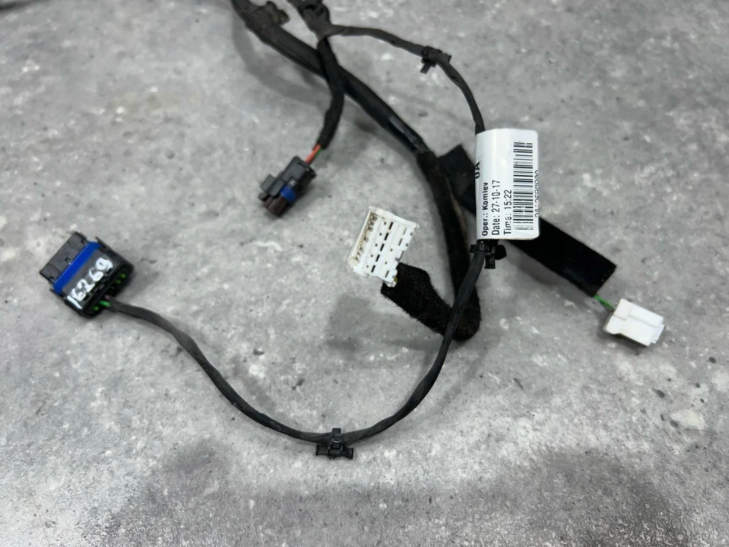 Проводка двери задней правой Nissan Qashqai J11 - миниатюра 3