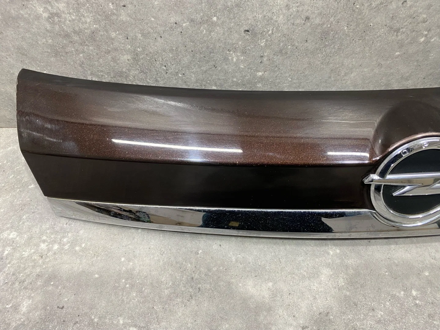 Накладка крышки багажника Opel Mokka 1 J13 2014 - миниатюра 5