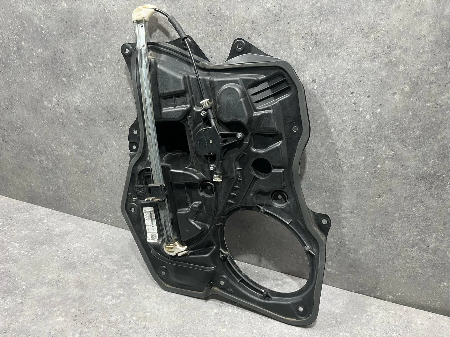 Стеклоподъемник электрический задний правый Mazda - миниатюра 8