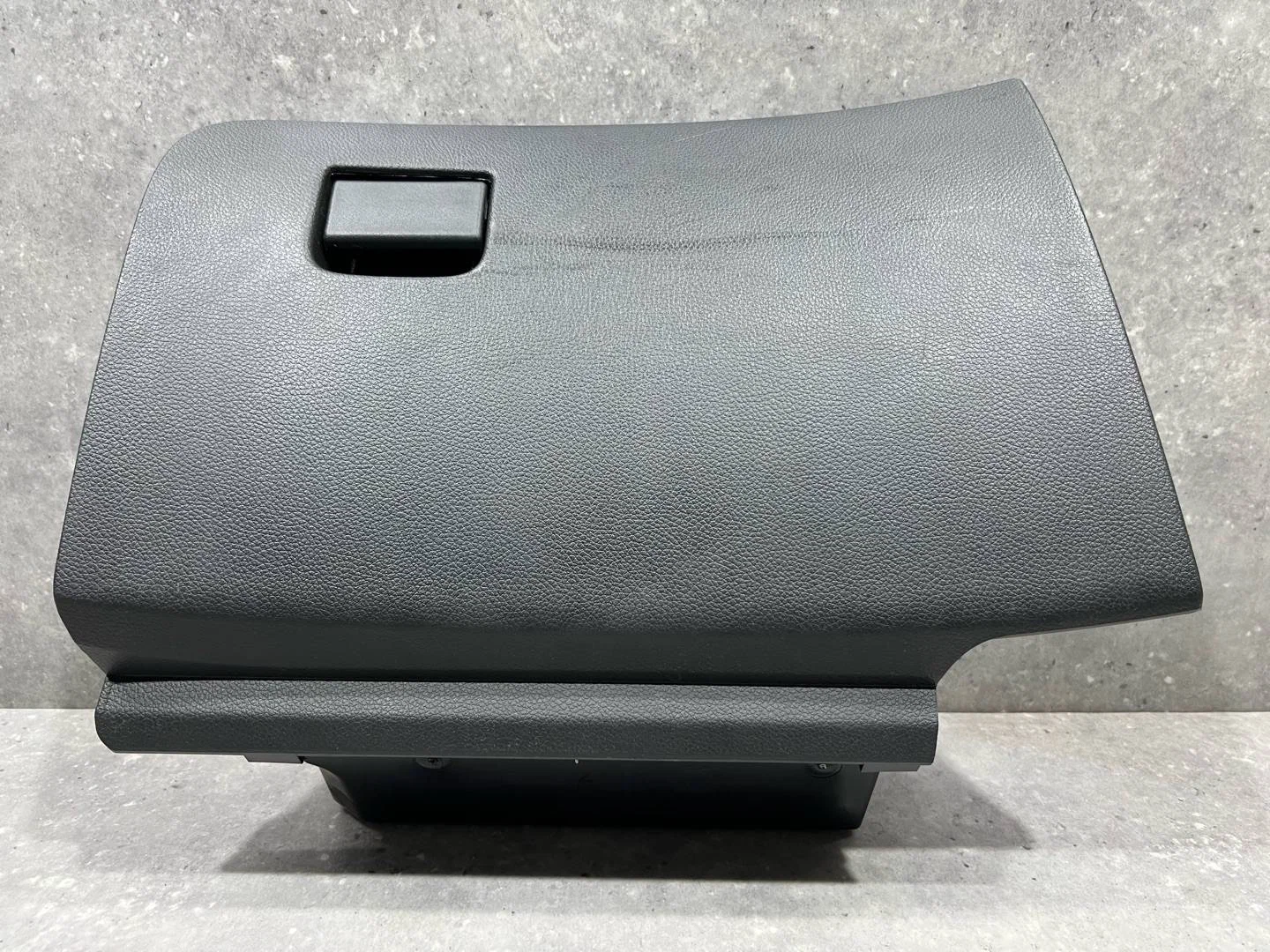 Бардачок Nissan Qashqai J11 2017 685104CM1A - миниатюра 2