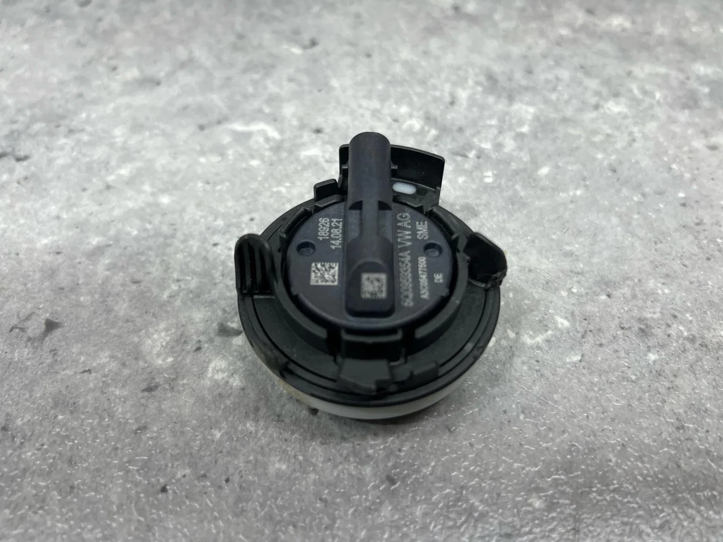 Датчик airbag Volkswagen Taos 1 2021 5Q0959354A - миниатюра 4
