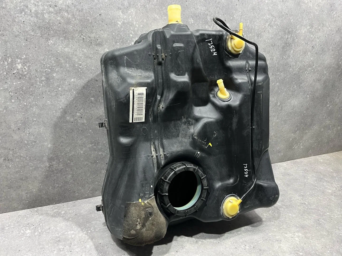Топливный бак Mazda 3 2 BL 2009 BBW142110B - миниатюра 2