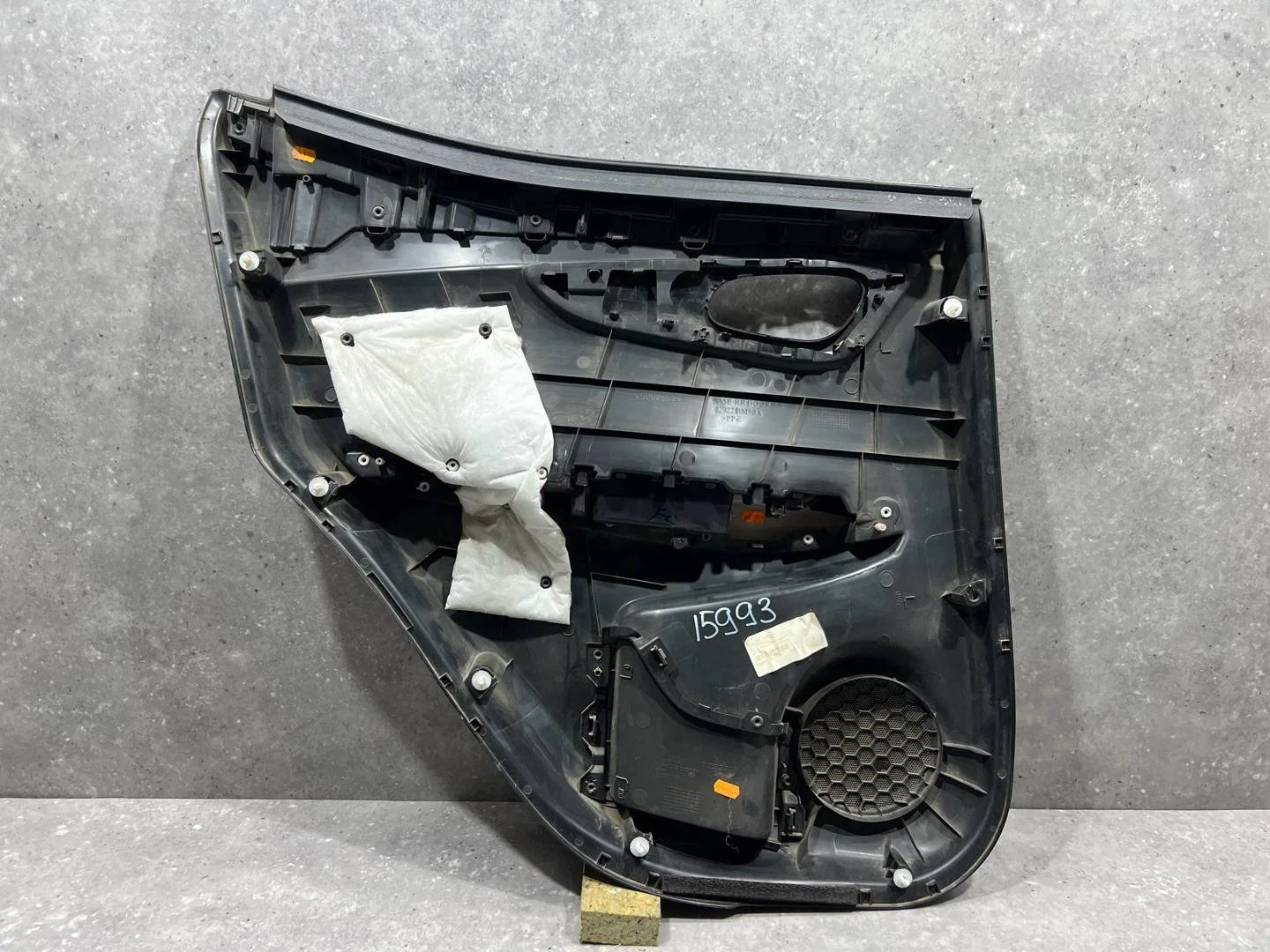 Обшивка двери задней правой Nissan Qashqai J11 - миниатюра 7