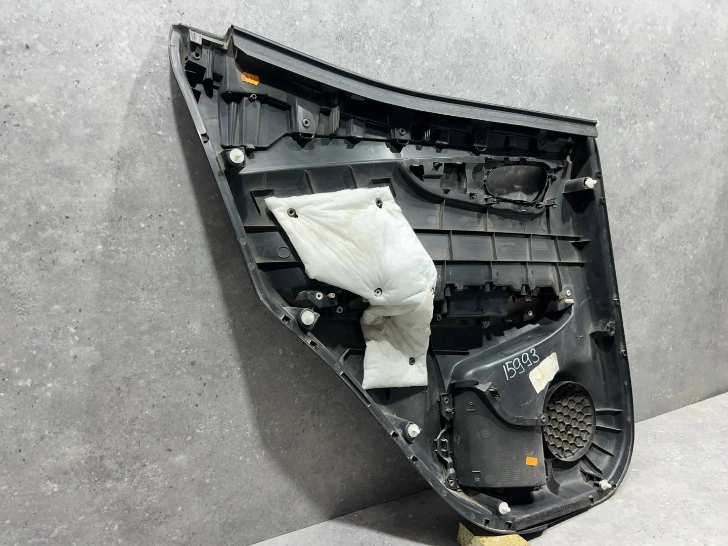 Обшивка двери задней правой Nissan Qashqai J11 - миниатюра 8