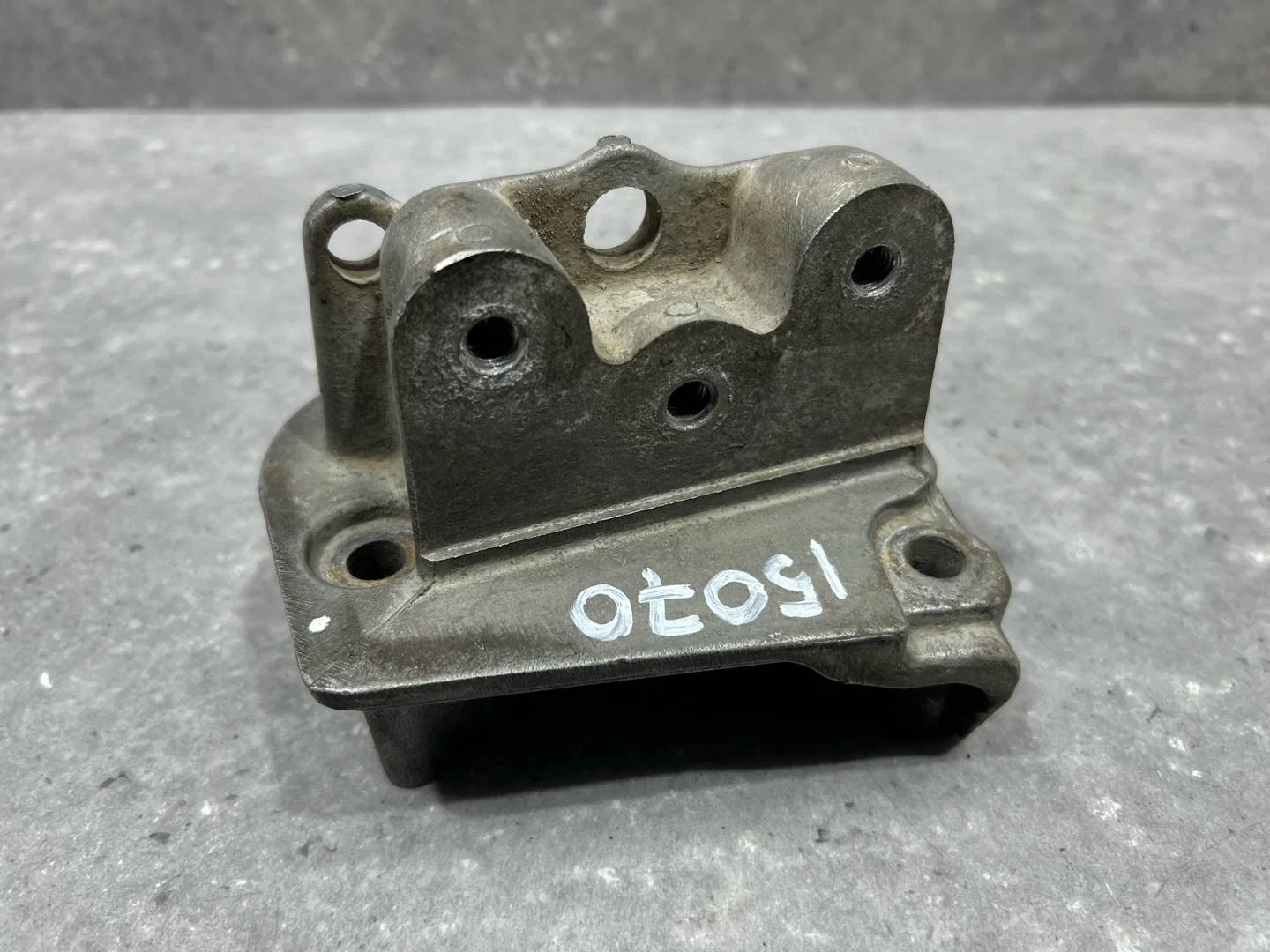 Кронштейн двигателя правый Fiat Punto 55195032 - миниатюра 4